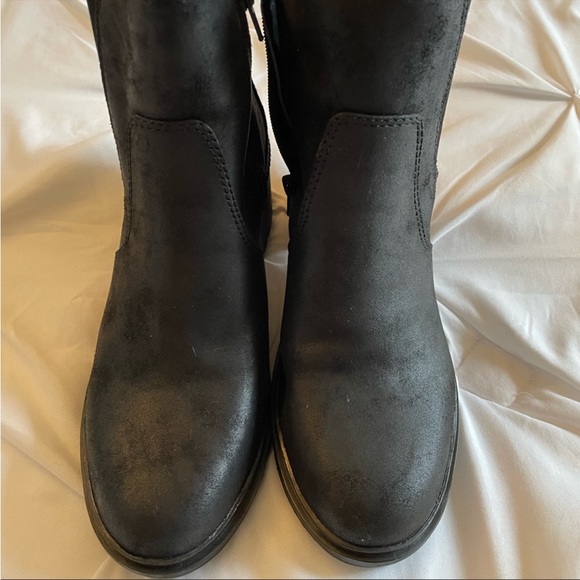 Black Chunky Boots - Picture 3 of 7